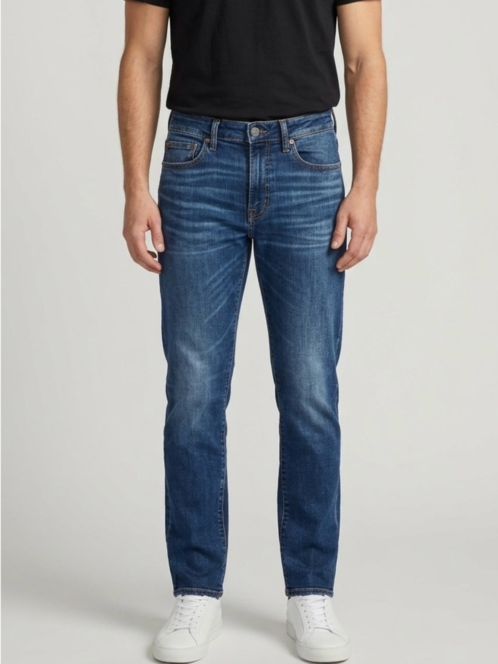 American Eagle Outfitters Men's Slim Straight Jeans in Medium Blue